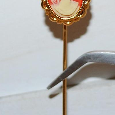 Gold Oval Perimeter Red & White CAMEO HAT PIN (4" L) with Screw-on Security Clasp
