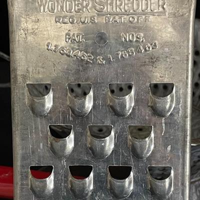 VINTAGE KITCHEN ITEMS