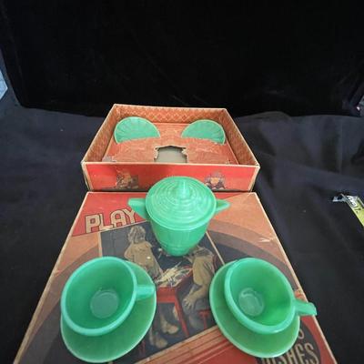 PLAY-TIME JADEITE GLASS DISH SET