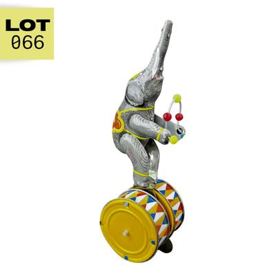 Modern Wind-Up | Elephant on Drums