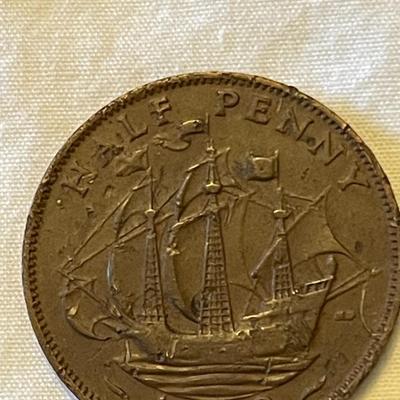 1947 AND 1952 BRITISH HALF PENNIES