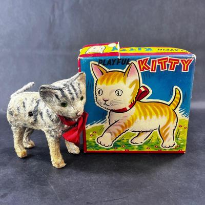 Vintage Wind-Up | Playful Kitty