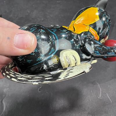 Vintage Tin Litho | Wind-Up Cat w/ Ball | Marx
