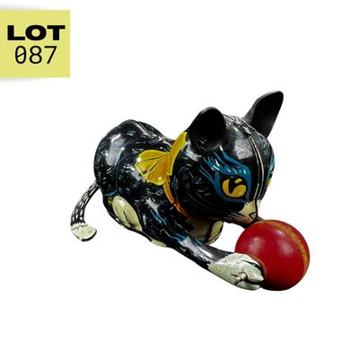 Vintage Tin Litho | Wind-Up Cat w/ Ball | Marx