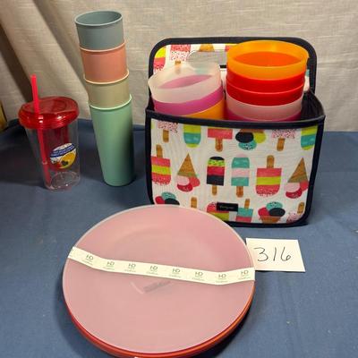 Tupperware and Picnic Set