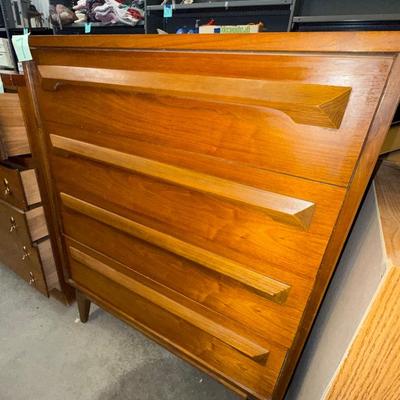 Sale Photo Thumbnail #28: E-7 MCM High Boy