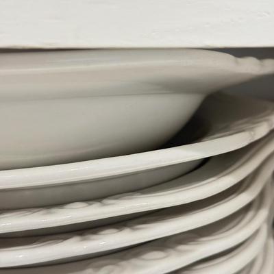 LOT 544K: Cabinet Clearout: Dishes