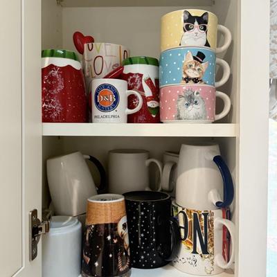 LOT 546K: Cabinet Clearout: Mugs