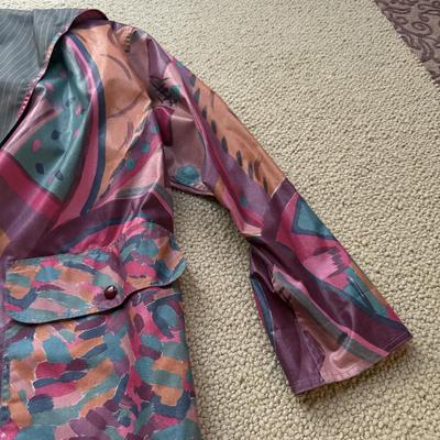 LOT 557DC: Marylou Ozbolt Storer Fibre Arts Matching Raincoat & Umbrella