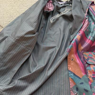 LOT 557DC: Marylou Ozbolt Storer Fibre Arts Matching Raincoat & Umbrella