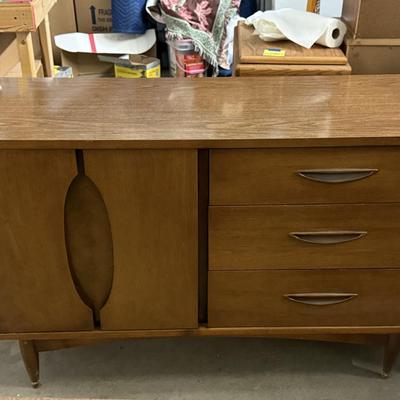 Sale Photo Thumbnail #68: E2-MCM Buffet