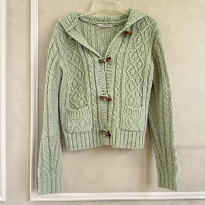 LOT 533DC: Green Free People Sweater (S/P)
