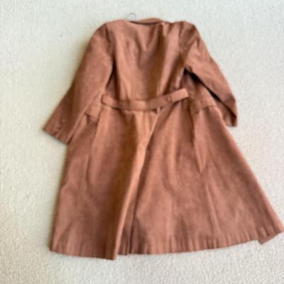 LOT 534DC: Ladies Brown Coats: Kenneth Cole New York, Garé & Ultra Suede