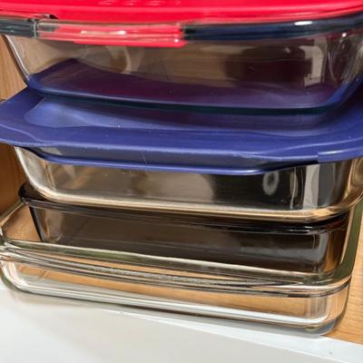 LOT 569F: Collection of Pyrex, Glass Baking Dishes & Mixing Bowls