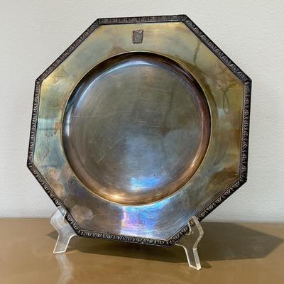 LOT 572K: 11” Sterling Silver Plate (752g)