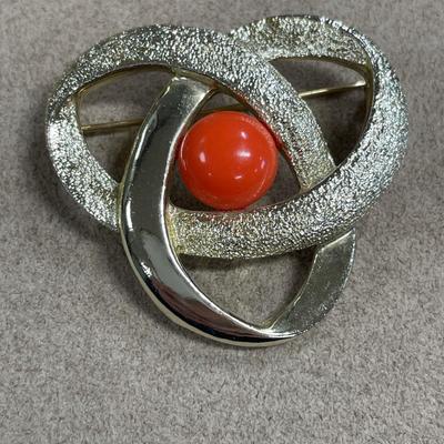 3 vintage brooches 1 is Sarah Cov set