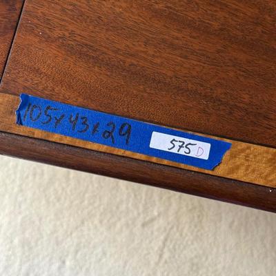 LOT 575D: Long Dining Table w/ 2 Leaves