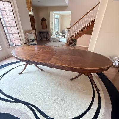 LOT 575D: Long Dining Table w/ 2 Leaves