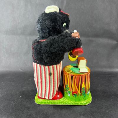 Vintage Battery-Opp | Picnic Bear | Alps