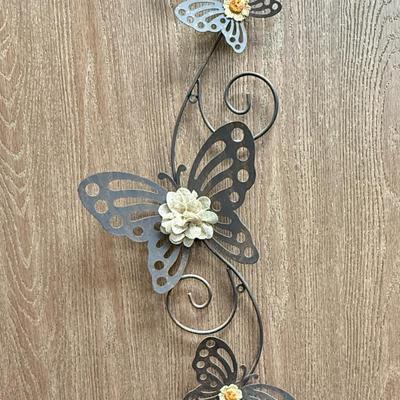 Sale Photo Thumbnail #475: In good condition.