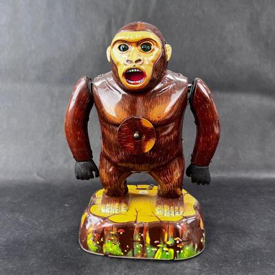Vintage Battery Opp | Roaring Gorilla | Modern Toys