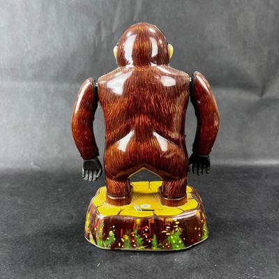 Vintage Battery Opp | Roaring Gorilla | Modern Toys