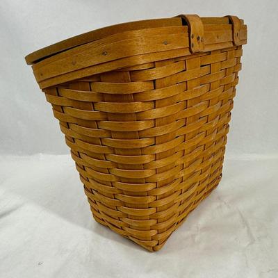 Sale Photo Thumbnail #30: Comes with plastic liner. In good used condition.