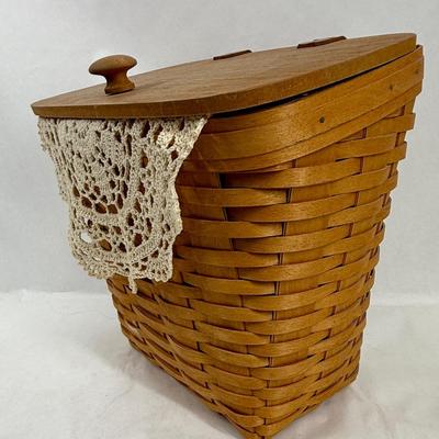 Sale Photo Thumbnail #31: Comes with plastic liner. In good used condition.