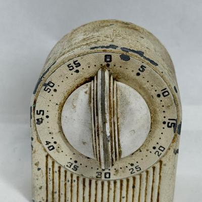 Sale Photo Thumbnail #25: Metal mechanical timer.  Heavy wear, chipped paint and smudges. Tested, works as expected.