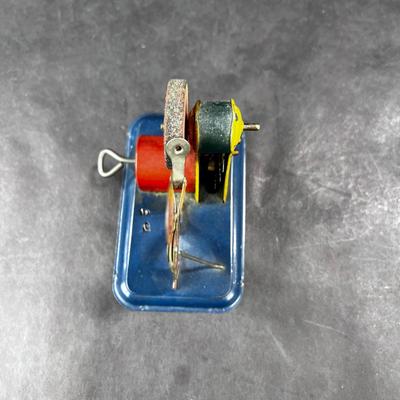 Antique Wind-Up | SparkO | The Scissor Grinder