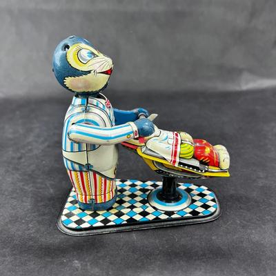 Vintage Wind-Up | Animal Barber Shop | TPS