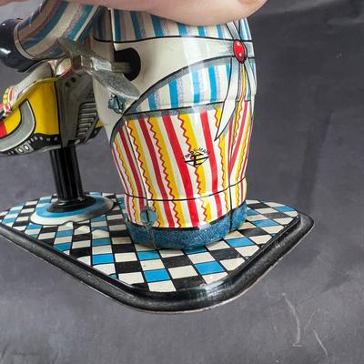 Vintage Wind-Up | Animal Barber Shop | TPS