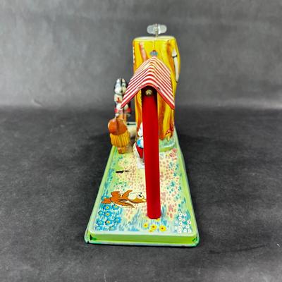 Vintage Wind-Up | Animal House Playground | TPS
