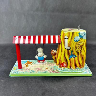 Vintage Wind-Up | Animal House Playground | TPS