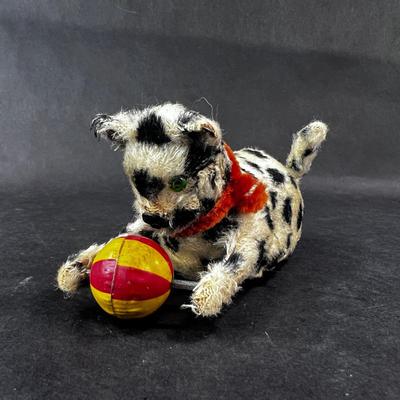 Vintage Wind-Up | Snow Leopard with Ball
