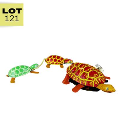Vintage Wind-Up | Turtle Family | Modern Toys