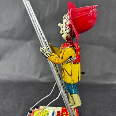 Vintage Wind-Up | The Climbing Fireman | Marx