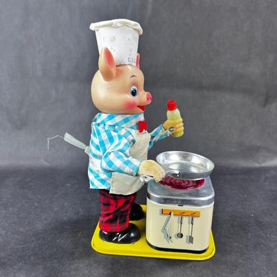 Vintage Battery Opp | Piggy Cook | Yonezawa