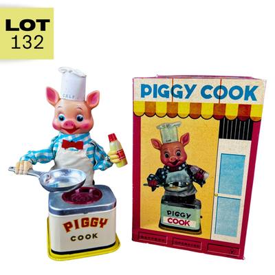 Vintage Battery Opp | Piggy Cook | Yonezawa