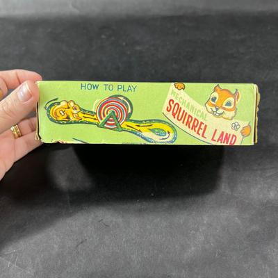 Vintage Wind-Up | Mechanical Squirrel Land | Complete