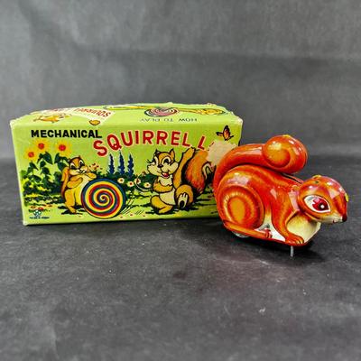 Vintage Wind-Up | Mechanical Squirrel Land | Complete