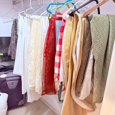 Sale Photo Thumbnail #18: - Lamps on wall stay so not included. 
NO CHERRY PICKING or taking ONLY the items you want and leaving the rest or you will be banned! Please arrive with enough time to load. Bring boxes/any tools to assemble /dolly/people to help load/etc.
- Questions? C