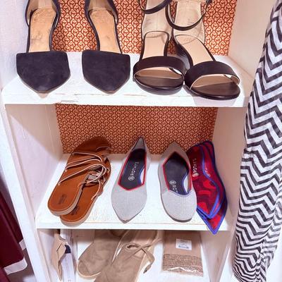 Sale Photo Thumbnail #28: NO CHERRY PICKING or taking ONLY the items you want and leaving the rest or you will be banned! Please arrive with enough time to load. Bring boxes/any tools to assemble /dolly/people to help load/etc.
- Questions? Call Candice at 9183462284 or email us.