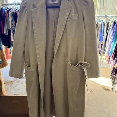 Sale Photo Thumbnail #148