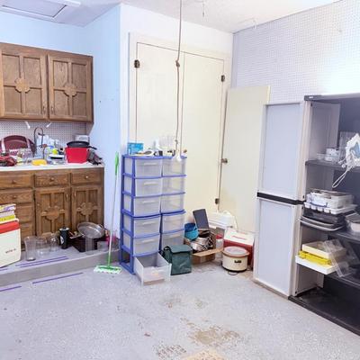 Sale Photo Thumbnail #48: - White/Gray shelving on right and brown shelving on left are not included 

NO CHERRY PICKING or taking ONLY the items you want and leaving the rest or you will be banned! Please arrive with enough time to load. Bring boxes/any tools to assemble /dolly/p