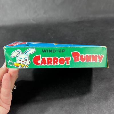 Vintage Wind-Up | Carrot Bunny | Alps