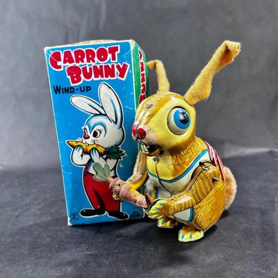 Vintage Wind-Up | Carrot Bunny | Alps