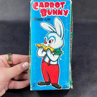 Vintage Wind-Up | Carrot Bunny | Alps
