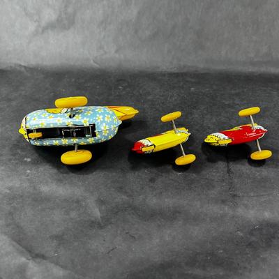 Vintage Tin Litho | Ducky Ducklings | Wyandotte Toys