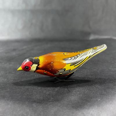 Vintage Wind-Up | Small Pecking Oriole